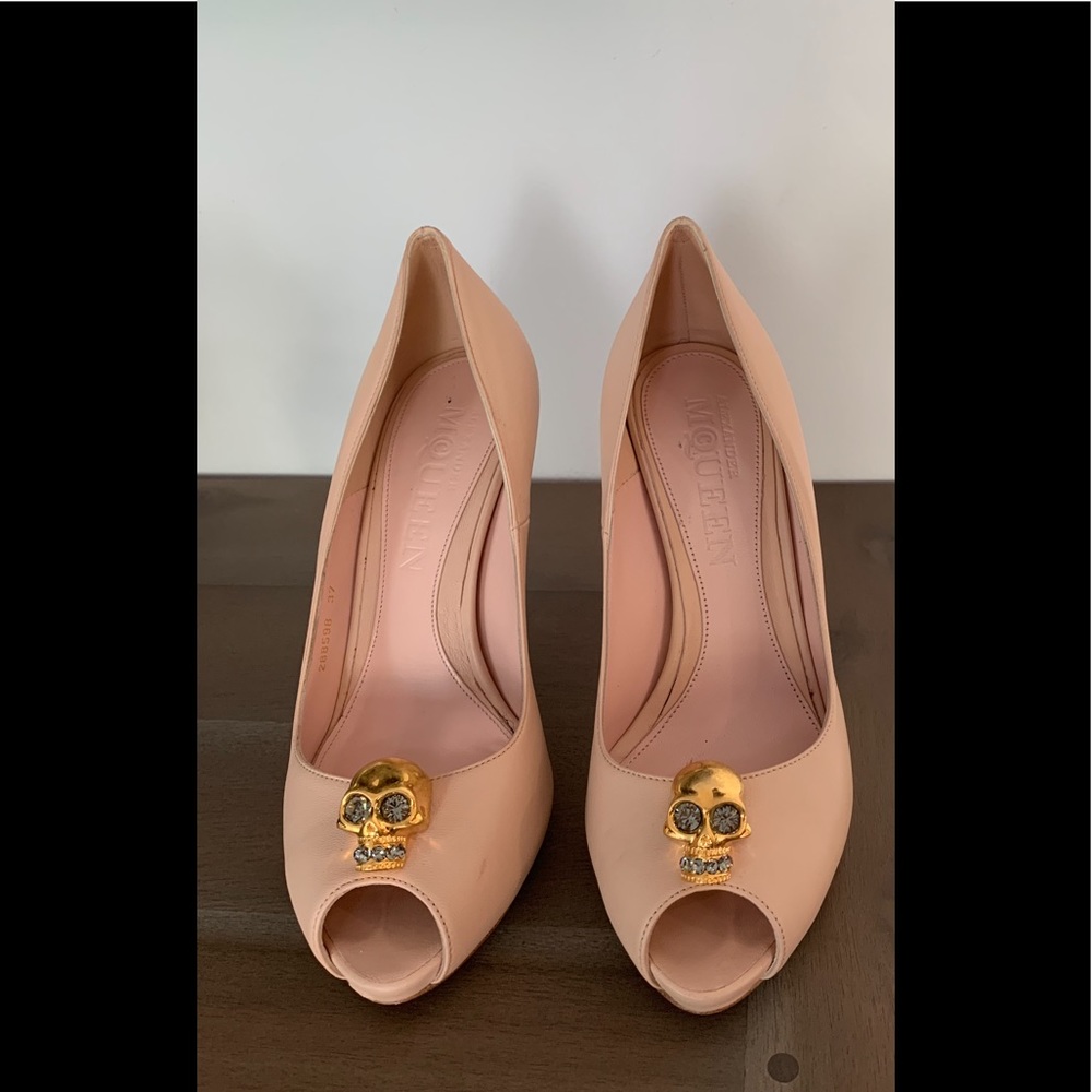 Alexander Mqueen pumps size 37